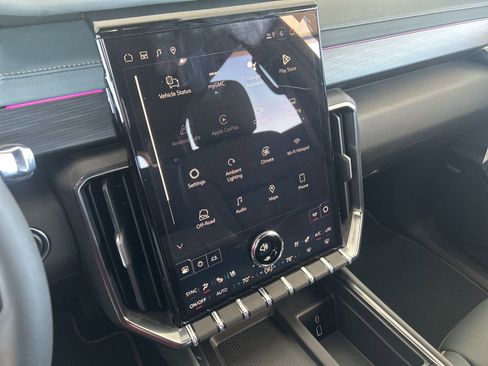 New 2026 GMC Acadia AT4 image 18