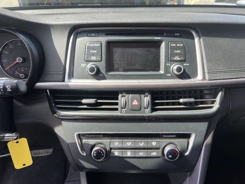 Used 2016 Kia Optima LX image 14