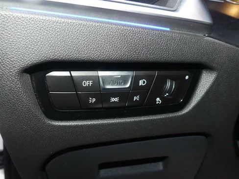 Used 2021 BMW 330i Sedan w/ Convenience Package RWD image 28