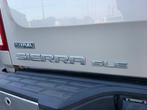 Used 2007 GMC Sierra 1500 SLE w/ Entertainment Package RWD image 31
