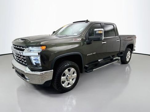 Used 2022 Chevrolet Silverado 2500 LTZ AWD/4WD image 3
