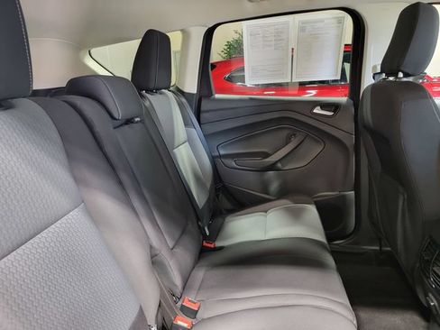 Used 2018 Ford Escape SE w/ SE Sync 3 Package AWD/4WD image 14