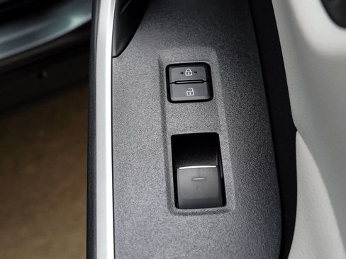 Certified 2023 Toyota RAV4 XLE Premium AWD/4WD image 29