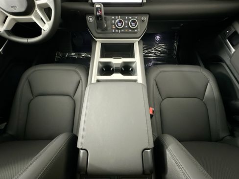 Used 2025 Land Rover Defender 110 S AWD/4WD image 22
