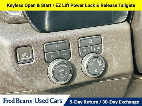 Used 2024 Chevrolet Silverado 3500 LT image 12