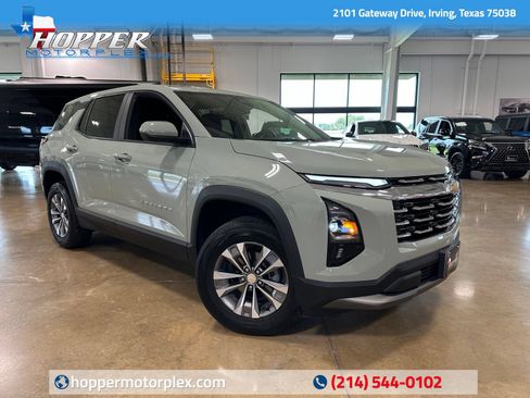 Used 2026 Chevrolet Equinox LT FWD image 1