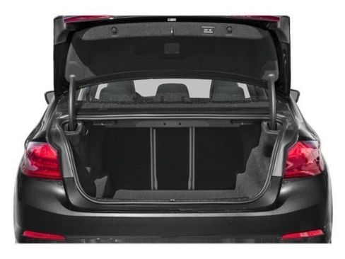 Used 2019 BMW 530i xDrive AWD/4WD image 12