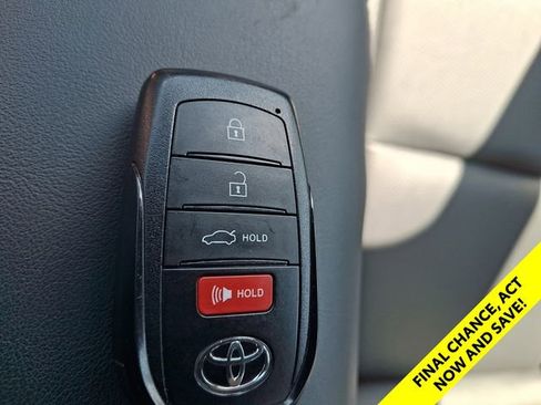 Used 2026 Toyota Crown AWD/4WD image 16