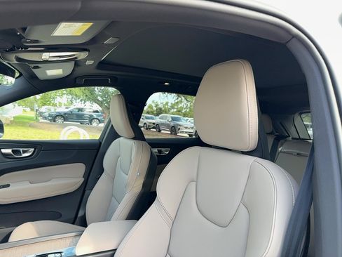 Used 2026 Volvo XC60 B5 Core w/ Protection Package Premier image 14