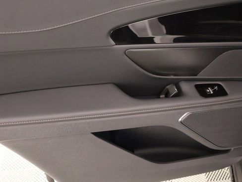New 2026 Lincoln Nautilus Premier AWD/4WD image 17