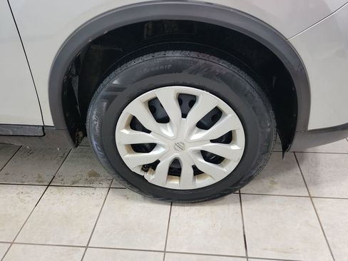 Used 2015 Nissan Rogue S image 48