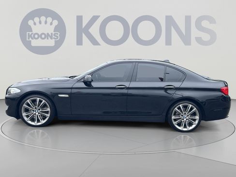 Used 2011 BMW 550i Sedan RWD image 2