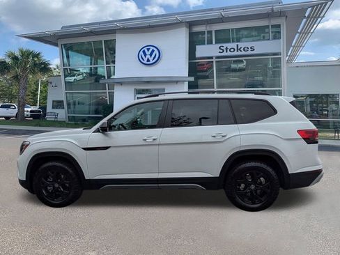 New 2026 Volkswagen Atlas Peak Edition image 7