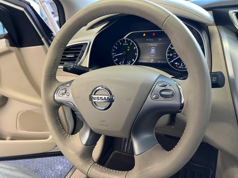 Used 2017 Nissan Murano SV w/ Cargo Package FWD image 17