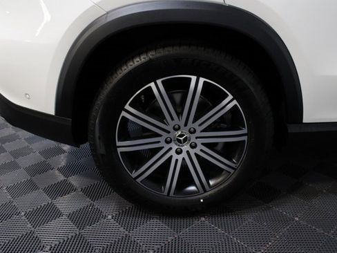 New 2025 Mercedes-Benz GLE 450 4MATIC image 12