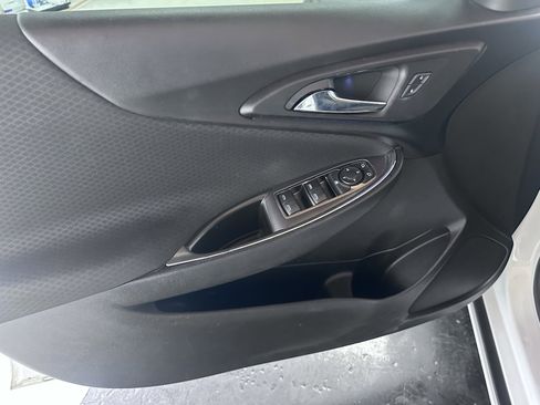 Used 2016 Chevrolet Malibu LT image 36