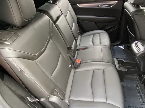 Certified 2024 Cadillac XT6 Luxury image 14