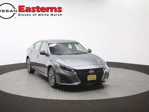 Used 2024 Nissan Altima 2.5 SV AWD/4WD image 51