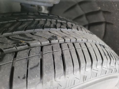 Used 2021 Chevrolet Traverse LT w/ LPO, Floor Liner Package AWD/4WD image 33