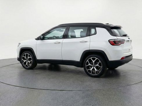 Used 2025 Jeep Compass Limited image 6