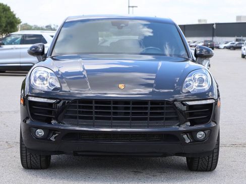 Used 2018 Porsche Macan AWD/4WD image 2