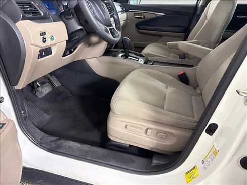 Used 2019 Honda Pilot EX image 9