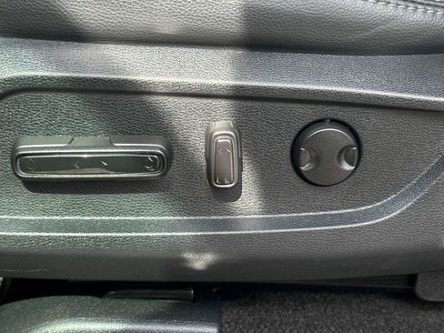 Certified 2024 Honda Pilot Touring image 21