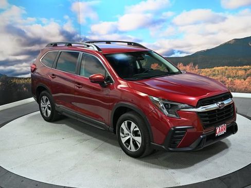 Used 2025 Subaru Ascent Premium AWD/4WD image 2