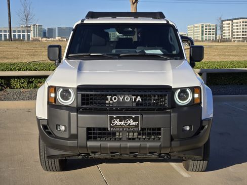 Used 2025 Toyota Land Cruiser 1958 image 7