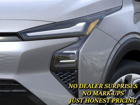 New 2027 Chevrolet Bolt LT w/ Comfort Package FWD image 10