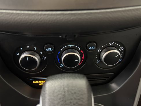 Used 2016 Ford Escape SE FWD image 23