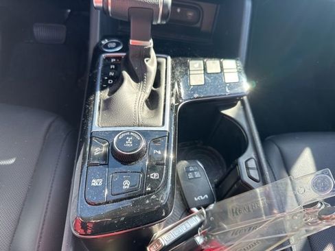 Certified 2024 Kia Sportage EX image 10