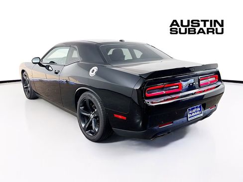 Used 2019 Dodge Challenger R/T w/ Driver Convenience Group image 5
