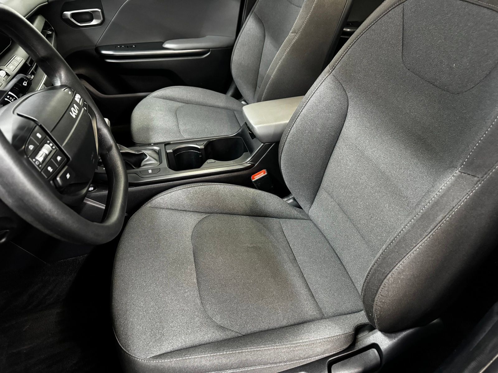 Used 2025 Kia K4 FWD image 9