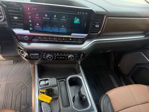 Used 2024 Chevrolet Silverado 1500 High Country AWD/4WD image 38