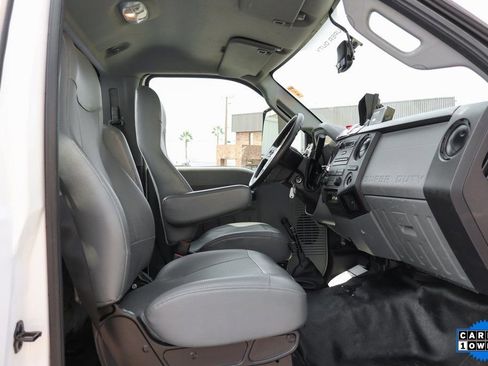 Used 2019 Ford F650 2WD Regular Cab Super Duty image 36