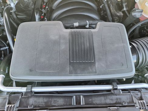 Used 2025 Chevrolet Tahoe LT AWD/4WD image 34