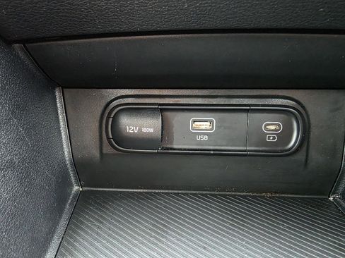 Used 2023 Kia Sportage LX image 21