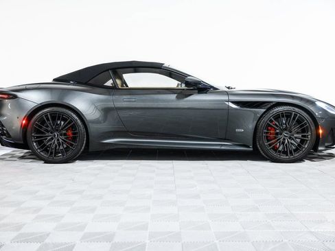 Used 2021 Aston Martin DBS Superleggera Volante image 20