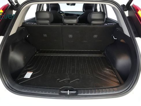 Used 2023 Kia Niro Wind FWD image 8