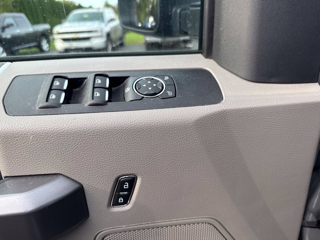 Used 2022 Ford F250 XLT AWD/4WD image 12