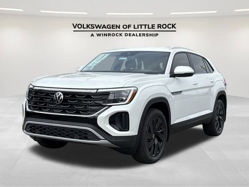New 2026 Volkswagen Atlas Cross Sport SE FWD image 1