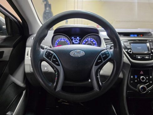 Used 2016 Hyundai Elantra SE w/ Option Group 02 FWD image 29