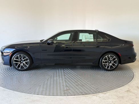 New 2026 BMW 760i xDrive AWD/4WD image 2