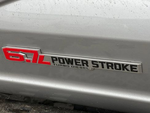 Certified 2024 Ford F250 Lariat w/ Tremor Off-Road Package image 27