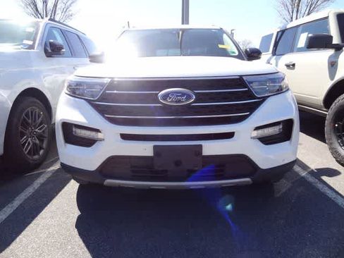 Used 2023 Ford Explorer XLT w/ Equipment Group 202A image 2