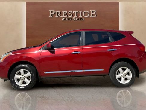 Used 2013 Nissan Rogue S w/ Special Edition Pkg FWD image 2