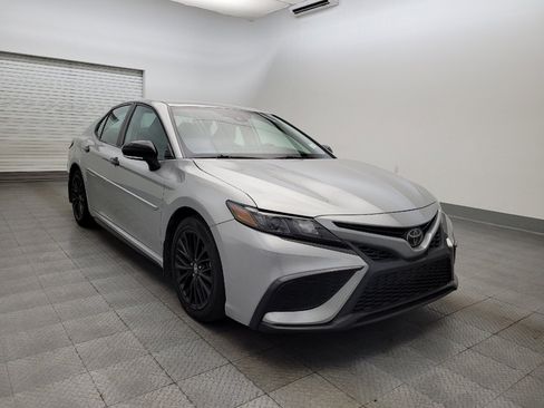 Used 2022 Toyota Camry SE image 13