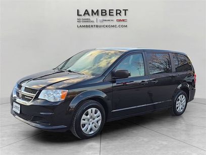 Used 2019 Dodge Grand Caravan SE w/ UConnect Hands-Free Group