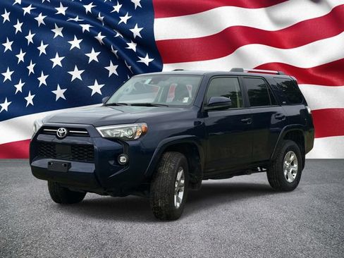 Used 2024 Toyota 4Runner SR5 AWD/4WD image 12